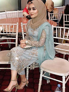 Hijabi Pak