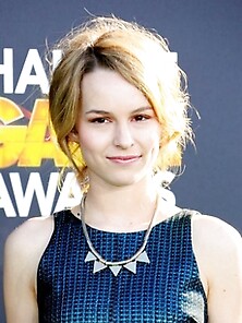 Lovely Bridgit Mendler Looking Fine In Santa Monica