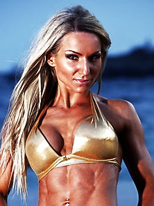 Silvia Kovacsova! Gorgeous Abs On Blonde Fitness Beauty!