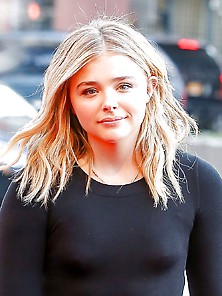 Chloe Grace Moretz Tits