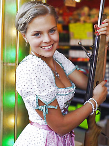 Sexy Dirndl Girls 134