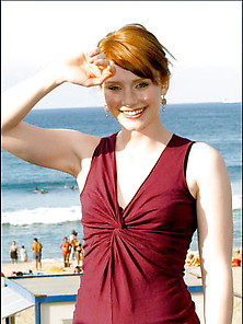 Bryce Dallas Howard (Armpits)