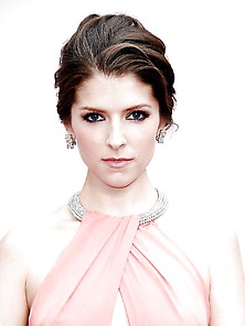 Anna Kendrick Oscars 2015