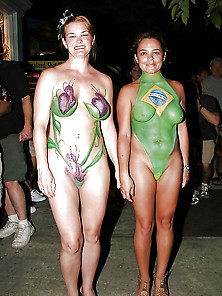 Amateurs In Body Paint -4