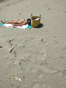 Divers (Beach In France)