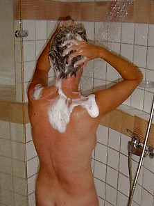 Shower For Andreehelen