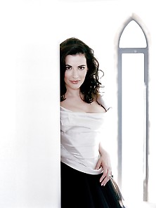 Hot Mumma Nigella X