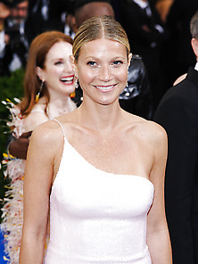 Gwyneth Paltrow 2017 Met Costume Institute Gala 5-1-17