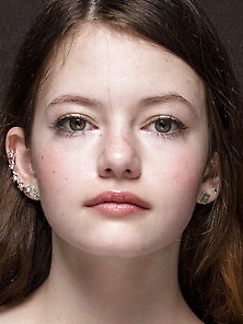 My Mackenzie Foy Favs