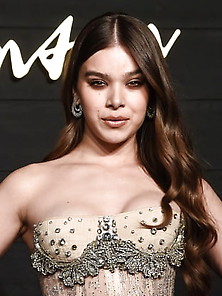 Hailee Steinfeld Dickinson Premiere