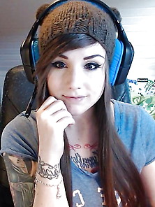 Twitch Girl Missrage Cute And Hot