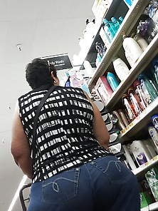 Bigbottomed Lady