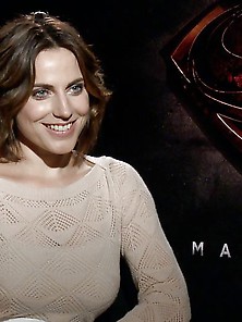 Antje Traue