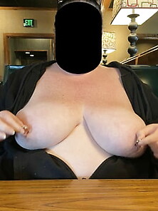 Newondoncouple Flashing Tits At Ruby Tuesday,