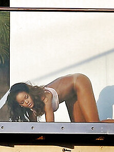 Rihanna Nude