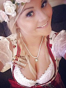 Hot Girls In Dirndl 20