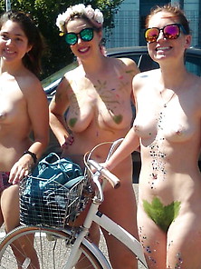 Random Wnbr Ladies Vol. 34 (World Naked Bike Ride)