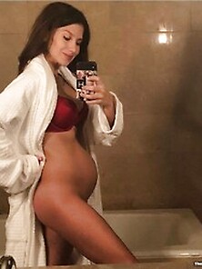 Hilaria Baldwin Nude