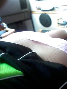Teen tgirl massaged and sucked off by masseur