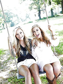 Maddie & Tae