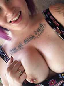 Horny Chubby Alt Girl