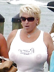 Big Boobs Sexy Granny 3