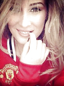 Girls Fans Manchester United