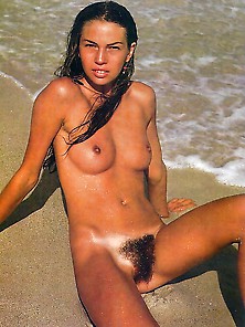 Hairy Retro Bush4