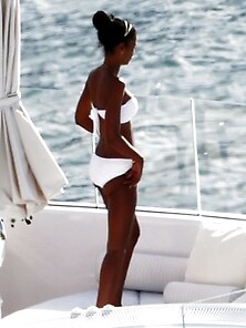 Kim Porter Hot And Sexy In Her White Bikini