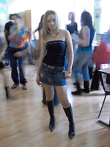 Nn Teens In Heels And Boots 39