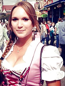 Hot Girls In Dirndl 18