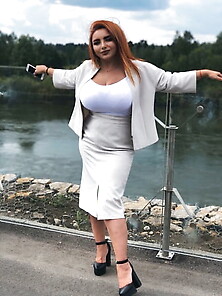 Busty Russian Woman 3710