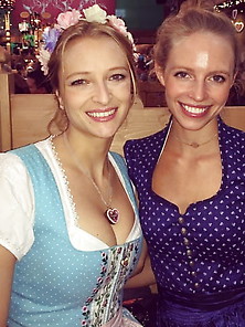 Sexy Dirndl Girls 214