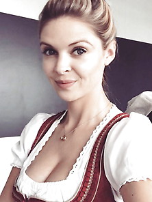 Sexy Dirndl Girls 142