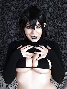 Sexy Mavis Cosplay