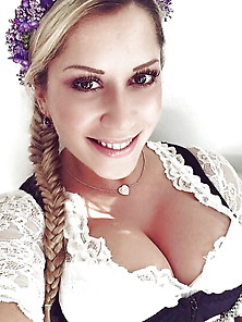 Sexy Dirndl Girls 129