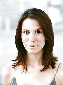 Christy Carlson Romano