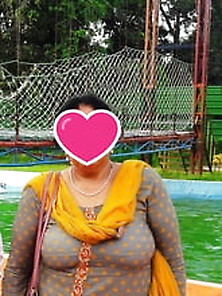 My Busty Mom Hot Pics