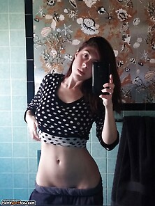 Self Pics From Teenage Amateur Girl Nina