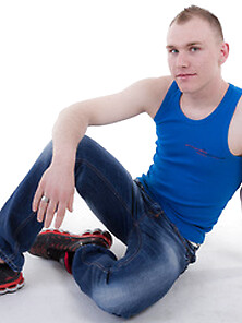 White Young Gay John95