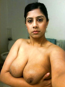 Indian Milf Dimple-Office Flashing Nri Desi Big Boobs Slut