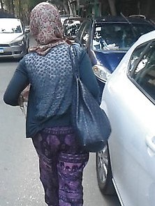 Arab Egyptian Hijab Babe Nice Ass Walking 231