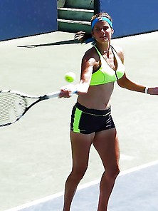 Julia Goerges