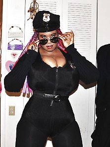 Pinklisa Non-Nude Cop