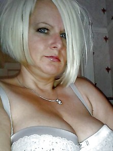 Mature Selfies Blonde Brit