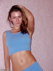 Russian Amateur Girl Homemade Pics