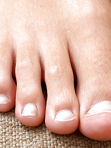 Toes 0 -- Mfl