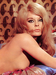 Sexy Bona Elke Sommer