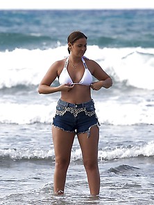 Jacqueline Jossa Bikini Top Mexico